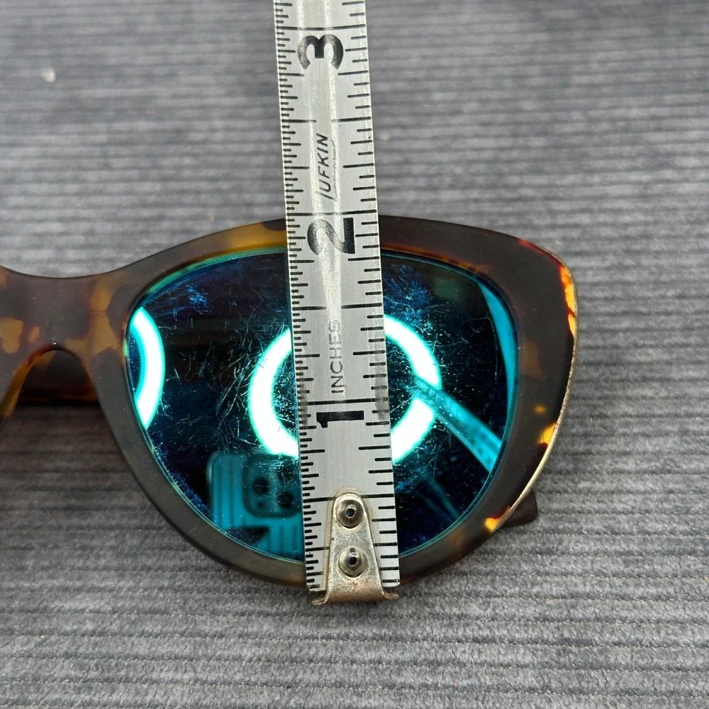 Goodr Fast As Shell Sunglasses Tortoise Cat Eye Blue Mirrored Polarized Lenses